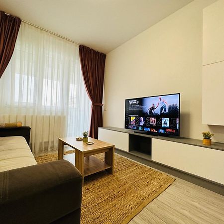 Palas Retreat - Q Residence Ясси Екстер'єр фото