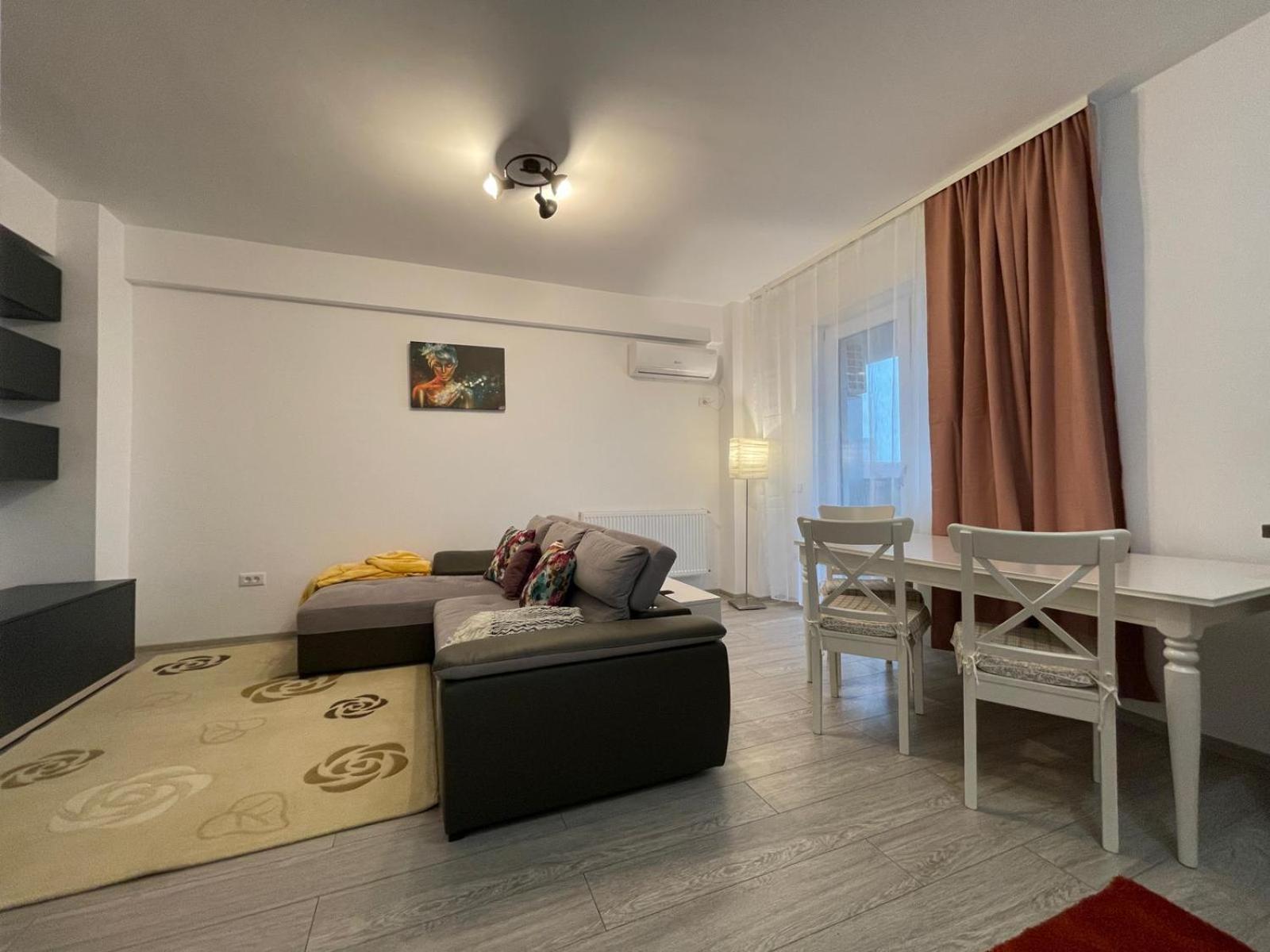 Palas Retreat - Q Residence Ясси Екстер'єр фото