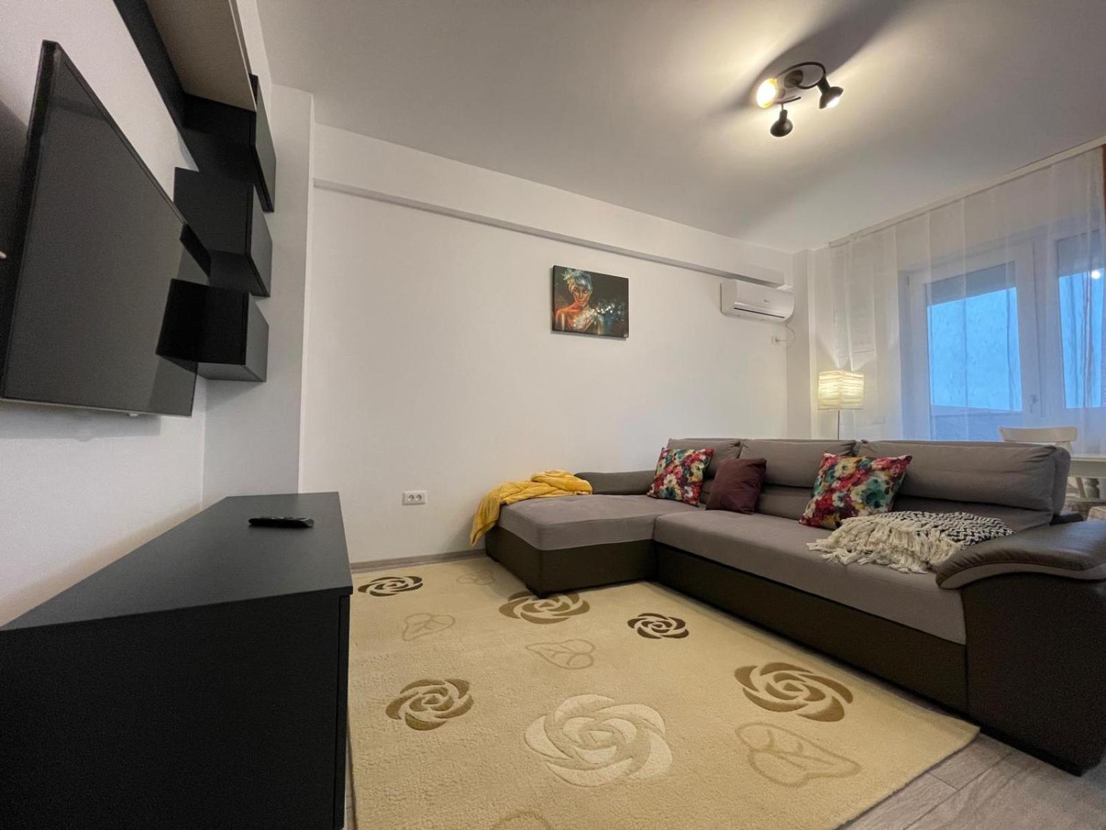 Palas Retreat - Q Residence Ясси Екстер'єр фото